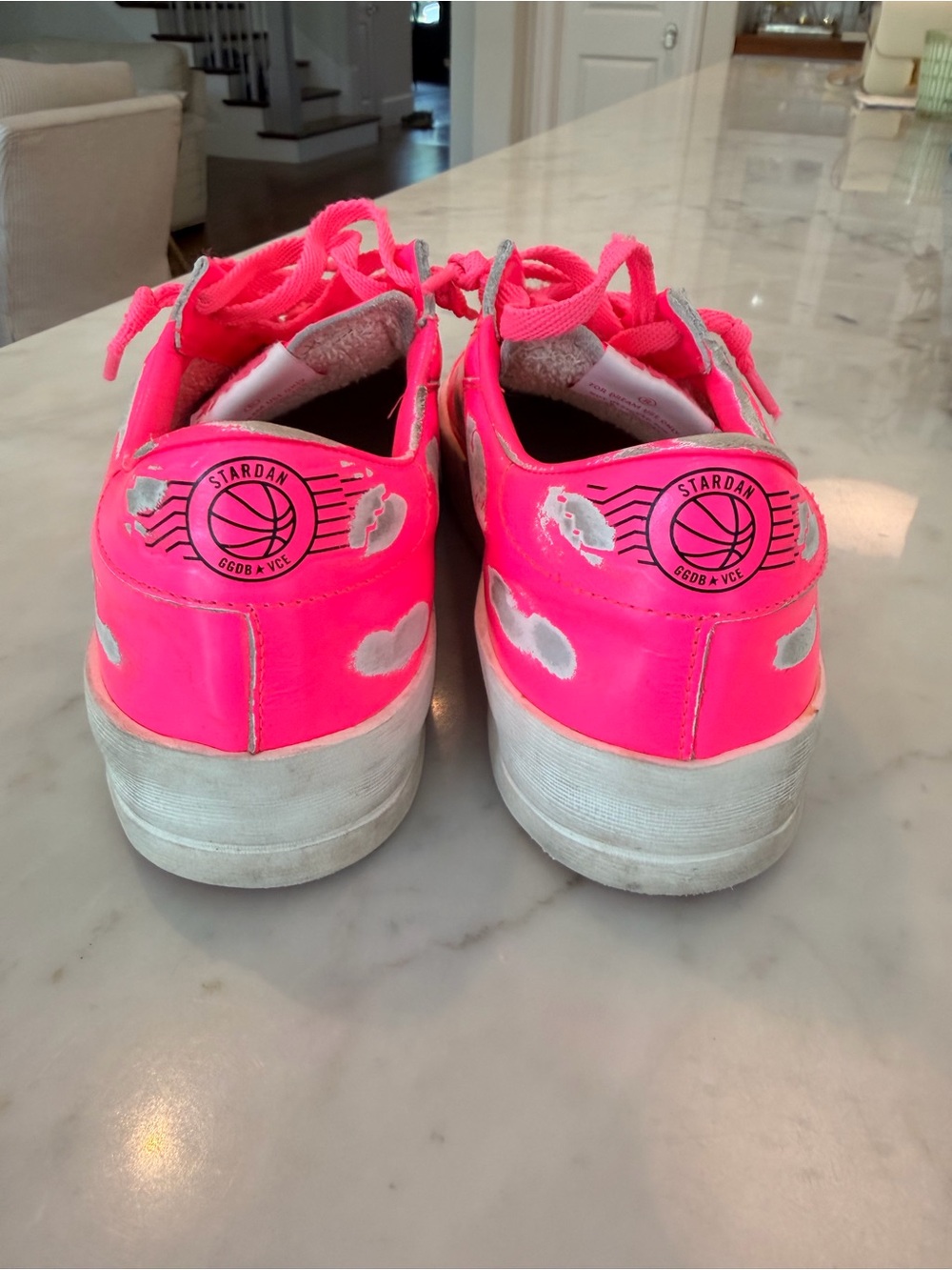 Golden Goose Women’s Stardan Neon Pink Leather Sneakers, worn twice, 39 - Picture 3 of 5